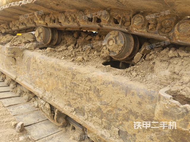 右側(cè)履帶整體（行走機構(gòu)）