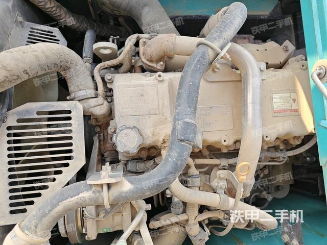 發(fā)動(dòng)機(jī)室(上車部件) 發(fā)動(dòng)機(jī)室(上車部件)