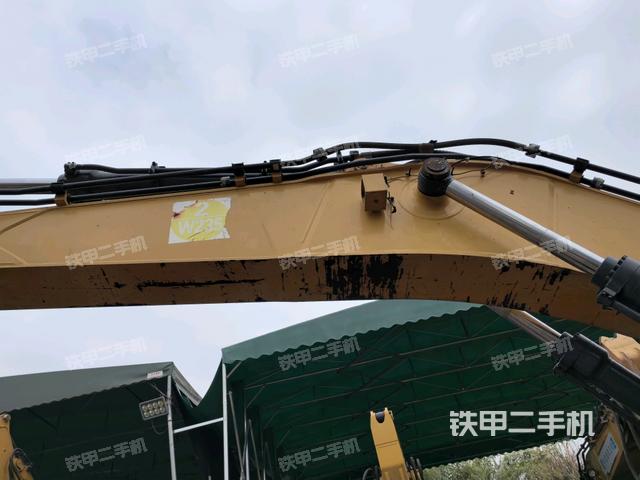 大臂油缸整體?豎拍(工作和回轉(zhuǎn)裝置) 大臂油缸整體?豎拍(工作和回轉(zhuǎn)裝置)