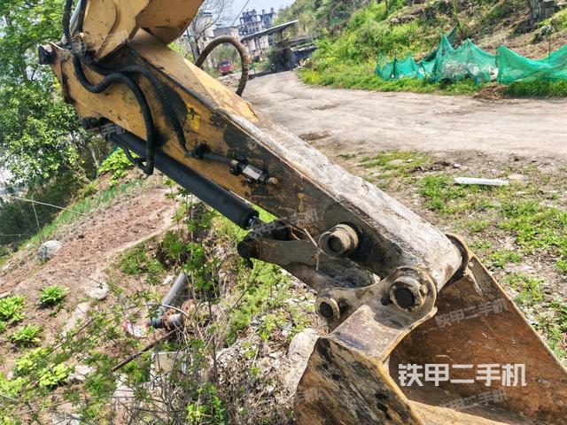 鏟斗右后整體（工作和回轉(zhuǎn)裝置）