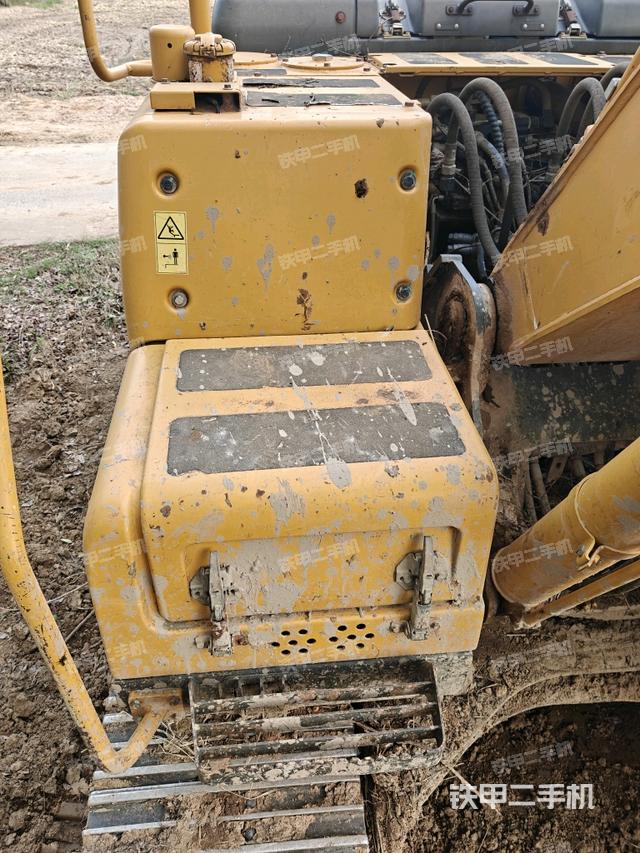 大臂根部?斜視（工作和回轉(zhuǎn)裝置）