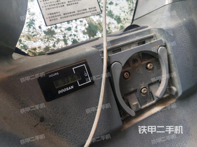 后窗玻璃角標(biāo)（駕駛室部分）