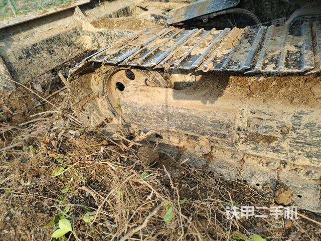 左導(dǎo)向輪（行走機(jī)構(gòu)）