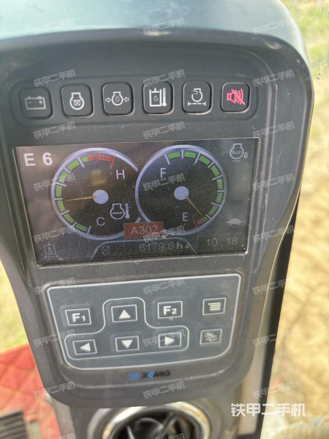 ?駕駛室正側(cè)(駕駛室部分) ?駕駛室正側(cè)(駕駛室部分)