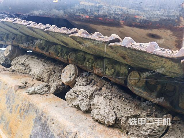 左導向輪(行走機構) 左導向輪(行走機構)