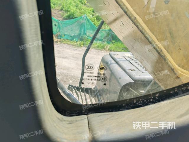 后窗玻璃角標(biāo)（駕駛室部分）