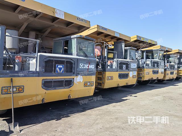 整机右侧（设备外观及核心部件）