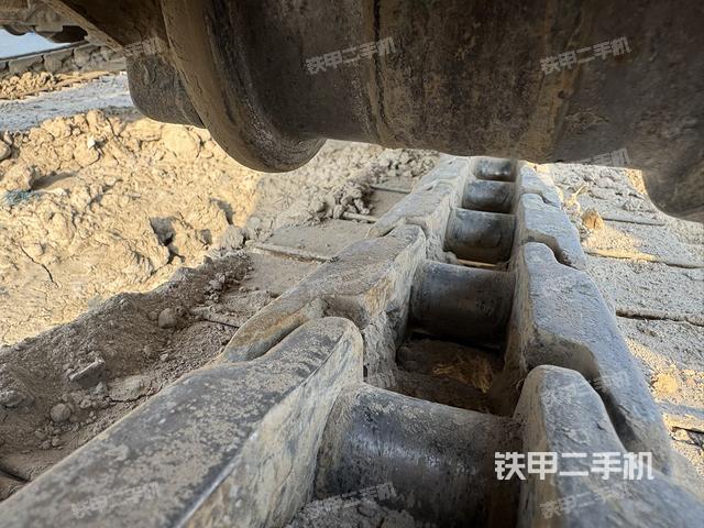 左側(cè)行走馬達(dá)蓋板(行走機(jī)構(gòu)) 左側(cè)行走馬達(dá)蓋板(行走機(jī)構(gòu))