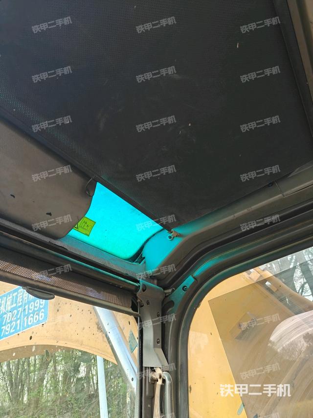 駕駛室左后45度（駕駛室部分）