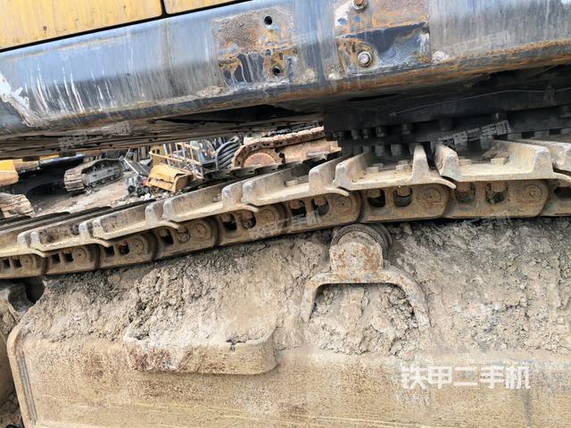 左側(cè)行走馬達蓋板（行走機構(gòu)）