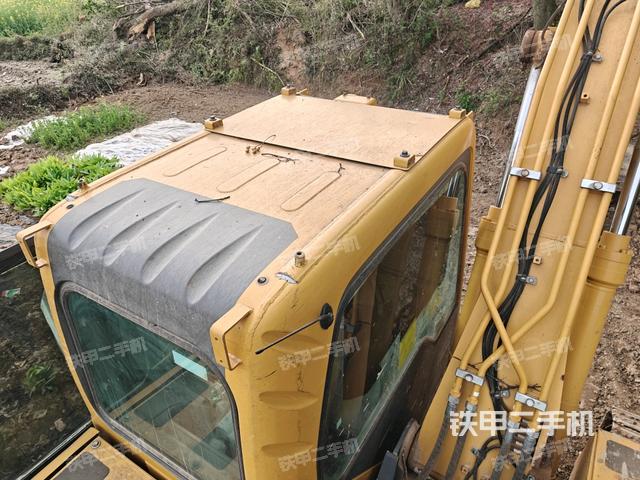 駕駛室頂部俯視（上車部件）