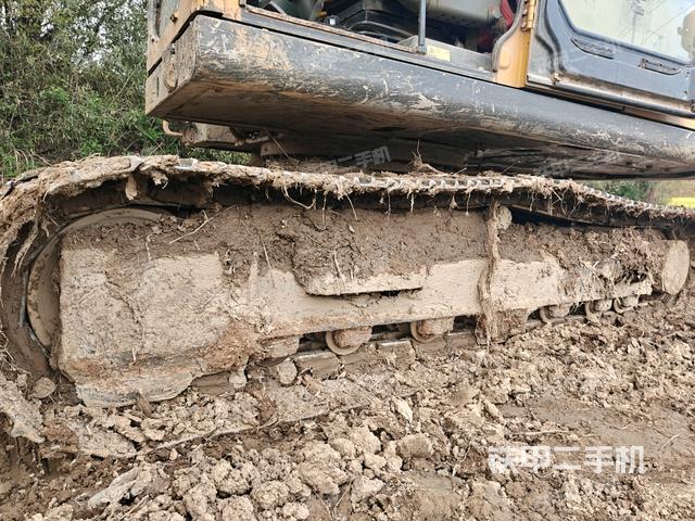 右驅(qū)動(dòng)輪（行走機(jī)構(gòu)）