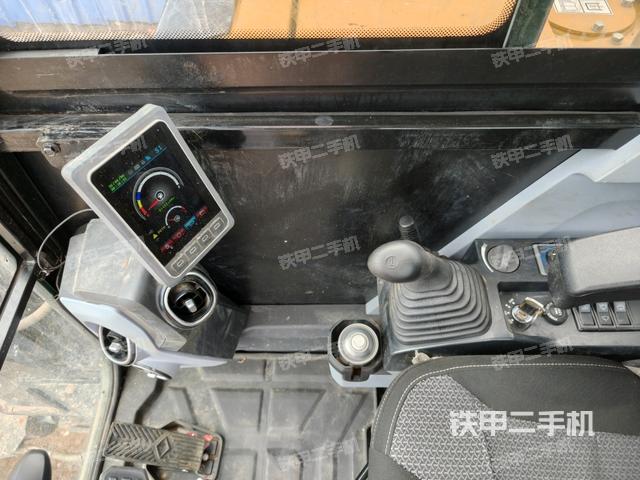顯示屏?(駕駛室部分) 顯示屏?(駕駛室部分)