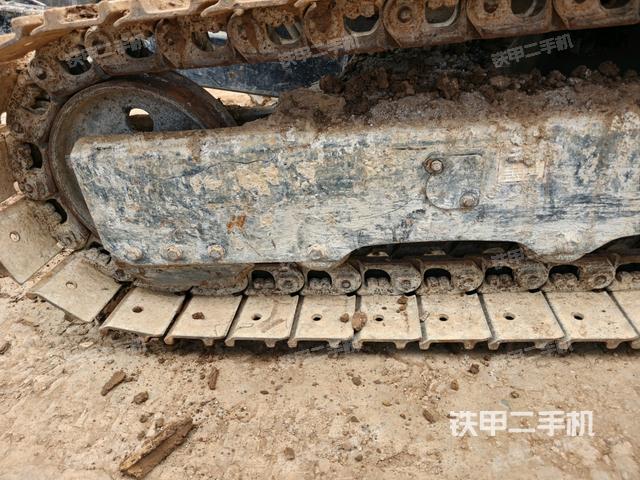 右導(dǎo)向輪（行走機(jī)構(gòu)）