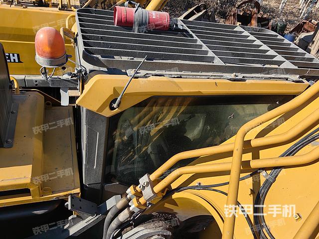 驾驶室顶部（整机外观）