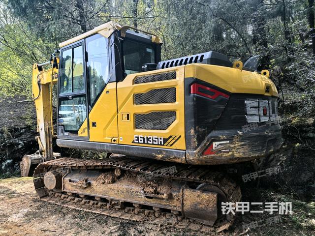 右后45(整機(jī)外觀) 右后45(整機(jī)外觀)