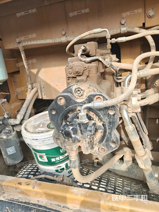 液压泵斜45 左（大件舱室）