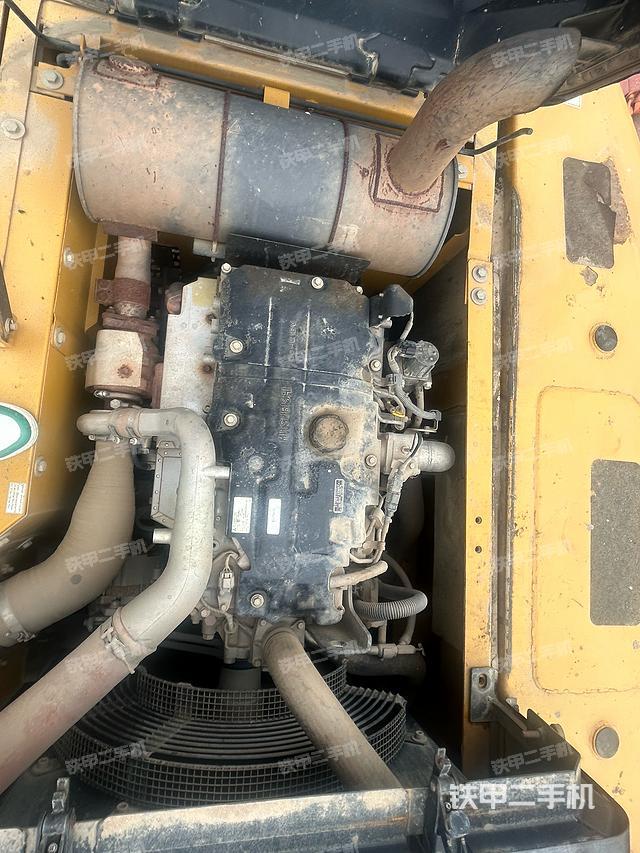 发动机整体俯视（整机外观）