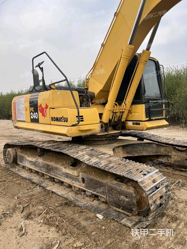 單側(cè)履帶整體（整機(jī)外觀）