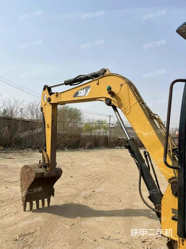 駕駛室頂部（整機(jī)外觀）