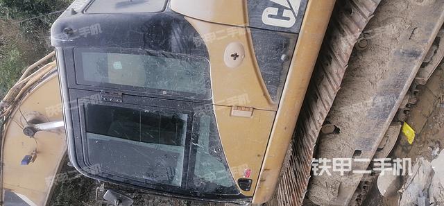 驾驶室整体（整机外观）