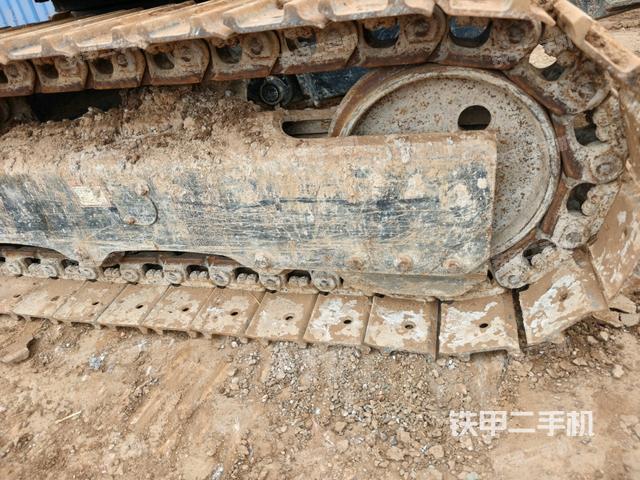 左導(dǎo)向輪（行走機(jī)構(gòu)）