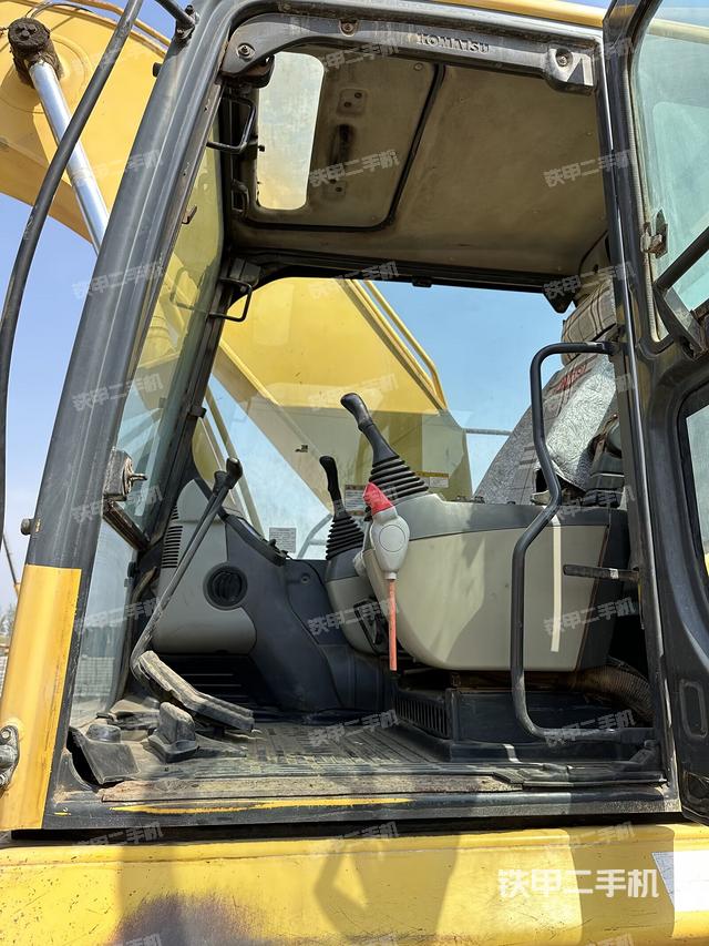 駕駛室整體（整機(jī)外觀）