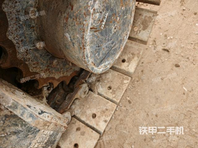 右側(cè)行走馬達(dá)蓋板（行走機(jī)構(gòu)）