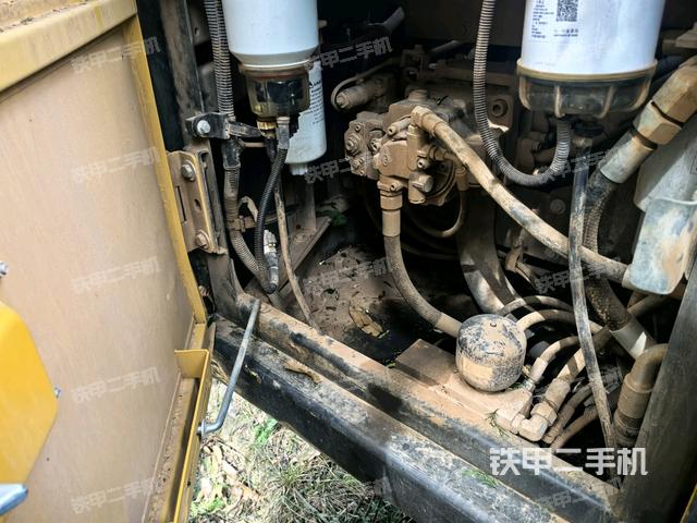 液壓泵室(大件艙室) 液壓泵室(大件艙室)