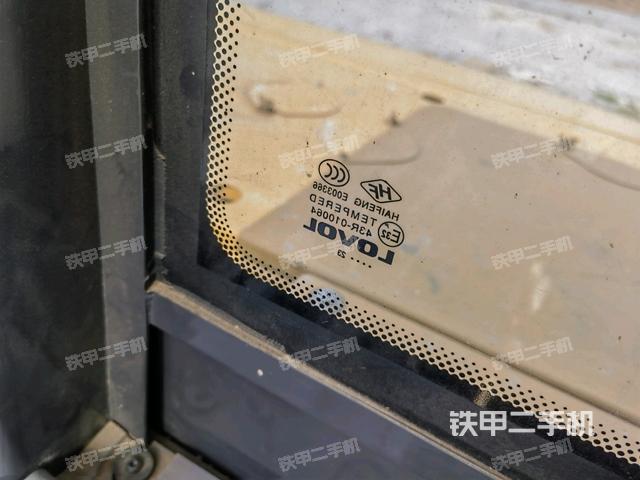 后窗玻璃角標(biāo)（駕駛室部分）