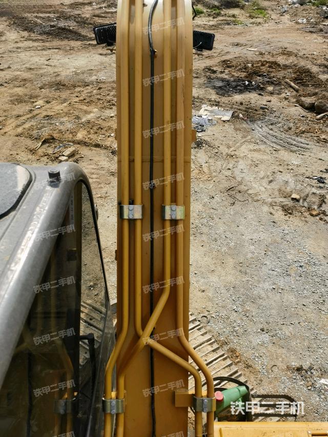 大臂背部俯視（工作和回轉(zhuǎn)裝置）