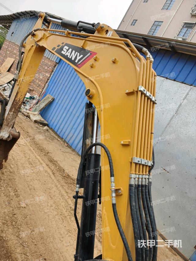 小臂整體左后（工作和回轉(zhuǎn)裝置）