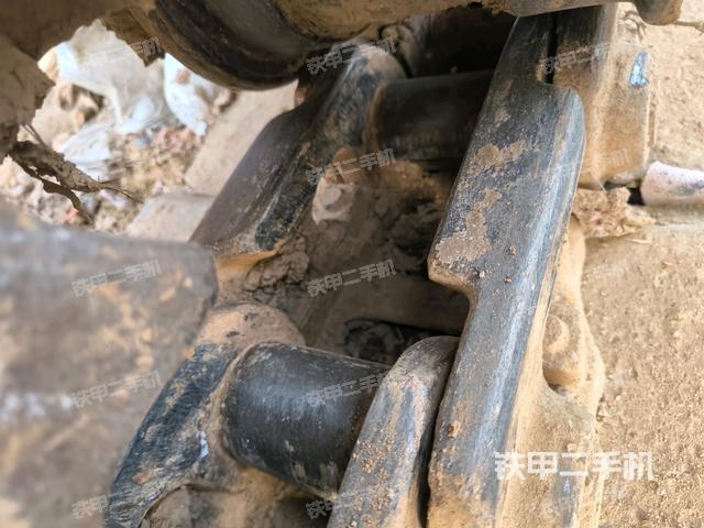 左側(cè)行走馬達蓋板（行走機構(gòu)）