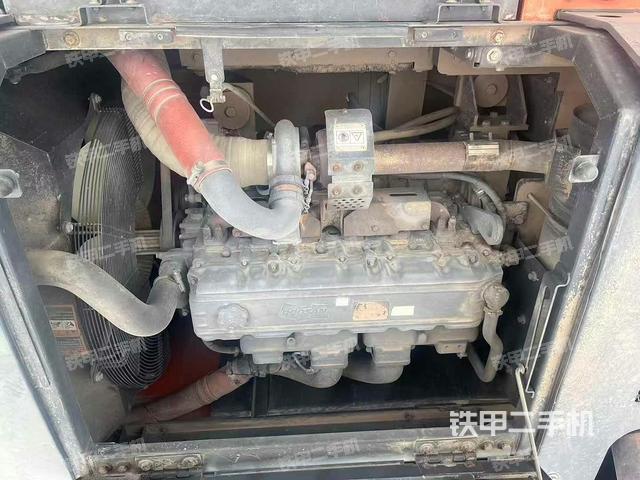 發(fā)動(dòng)機(jī)整體俯視(整機(jī)外觀) 發(fā)動(dòng)機(jī)整體俯視(整機(jī)外觀)