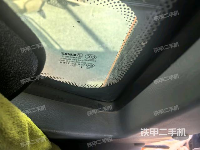 后窗玻璃角標(biāo)（駕駛室部分）