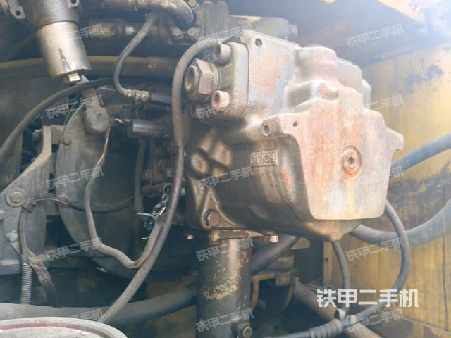 液壓泵斜45?左(大件艙室) 液壓泵斜45?左(大件艙室)