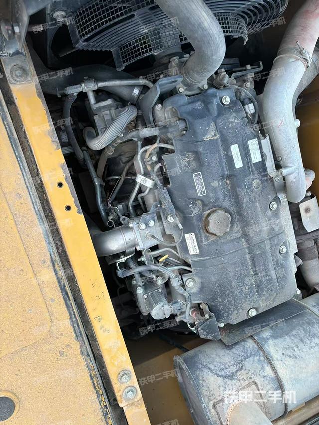 發(fā)動機(jī)整體俯視（整機(jī)外觀）