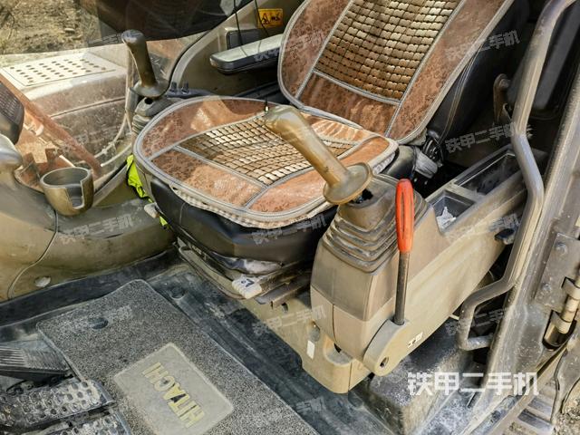 座椅左側(cè)控制臺/音響/含左手柄（駕駛室部分）