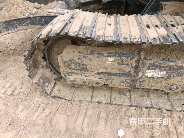 左導(dǎo)向輪（行走機(jī)構(gòu)）