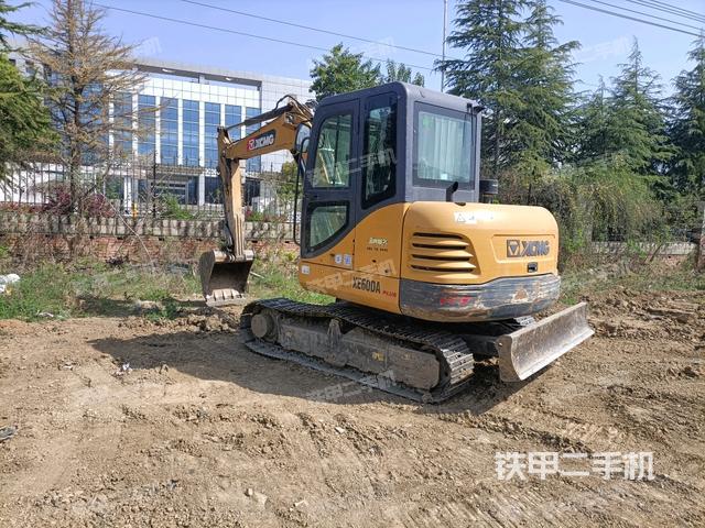右后45(整機外觀) 右后45(整機外觀)