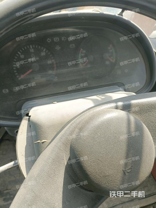 駕駛室操作臺（整機(jī)外觀及大件）