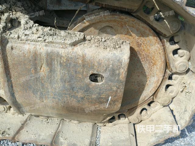 右側(cè)履帶整體(行走機構(gòu)) 右側(cè)履帶整體(行走機構(gòu))
