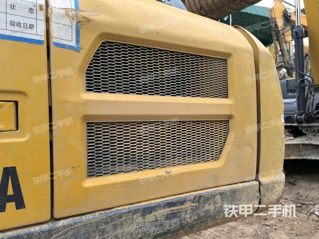 散熱器正面(大件艙室) 散熱器正面(大件艙室)