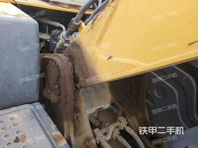 大臂根部?斜視(工作和回轉(zhuǎn)裝置) 大臂根部?斜視(工作和回轉(zhuǎn)裝置)