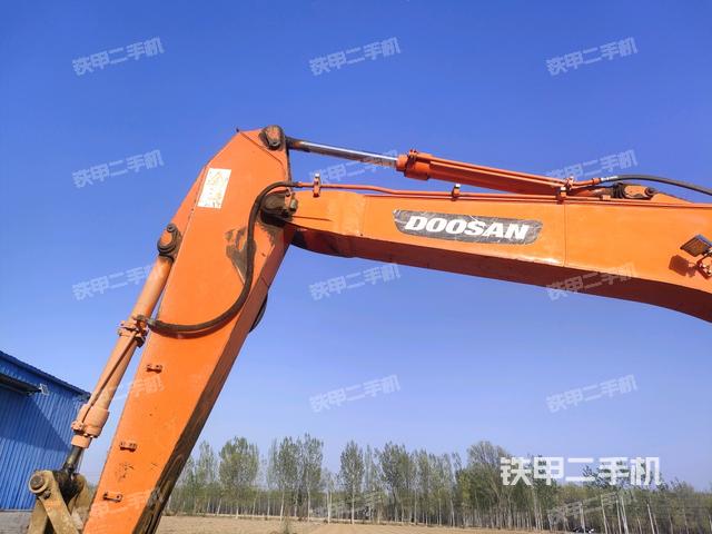 大臂整體?右側(cè)（工作和回轉(zhuǎn)裝置）