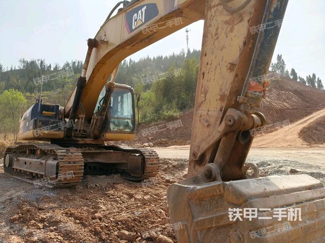 右前45(整機(jī)外觀) 右前45(整機(jī)外觀)