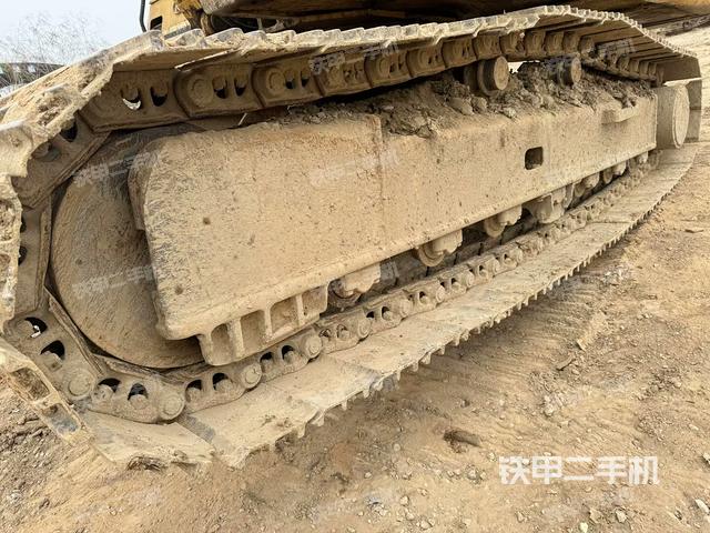 单侧履带整体（整机外观）