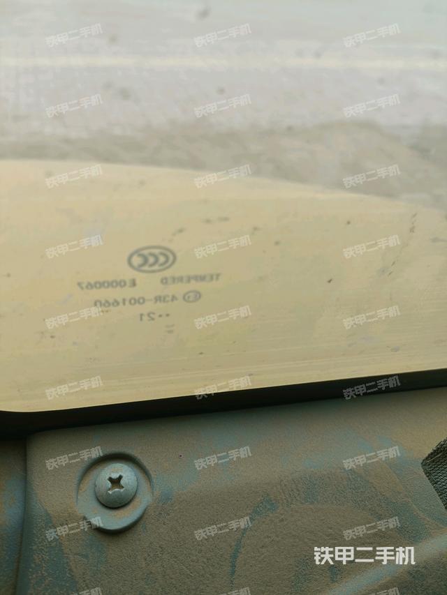 后窗玻璃角標(biāo)（駕駛室部分）