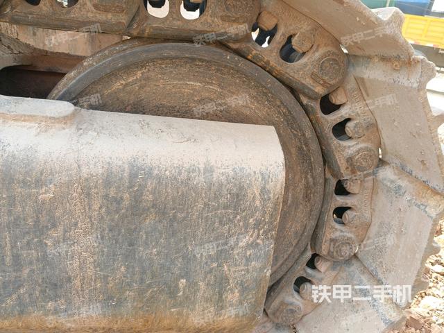 右驅(qū)動(dòng)輪(行走機(jī)構(gòu)) 右驅(qū)動(dòng)輪(行走機(jī)構(gòu))