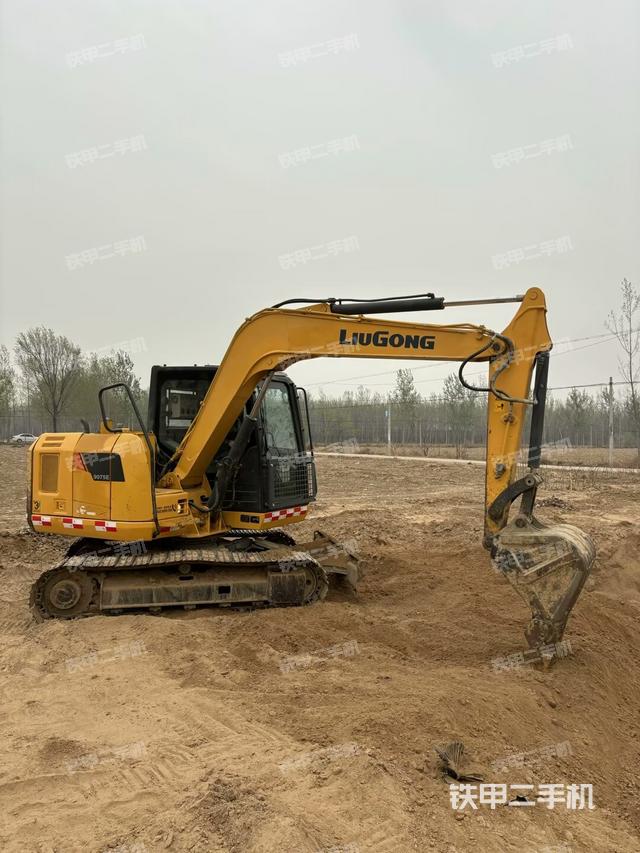 整機右后45°(整機外觀) 整機右后45°(整機外觀)